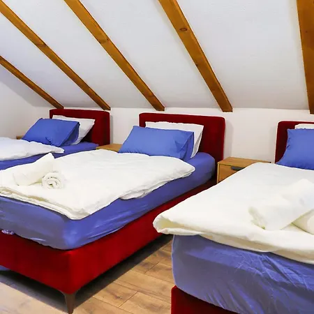 Homes Mujo Bejzin Apartmán