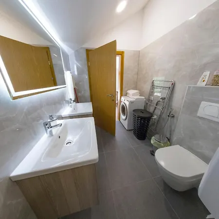 Homes Mujo Bejzin Racic