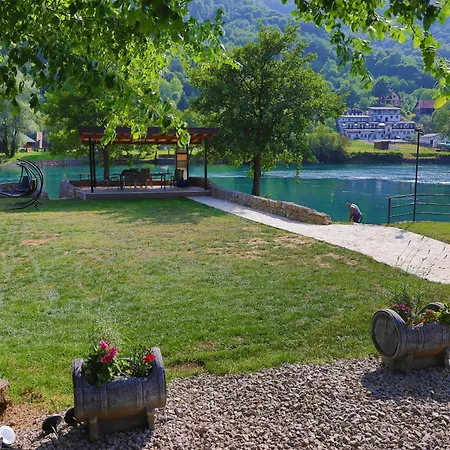 Homes Mujo Bejzin Apartmán *